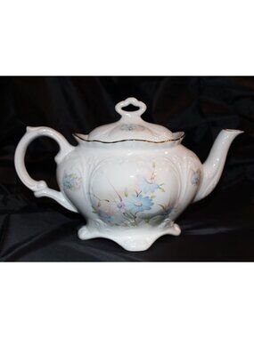 Vintage James Kent "Old Foley" Footed Teapot